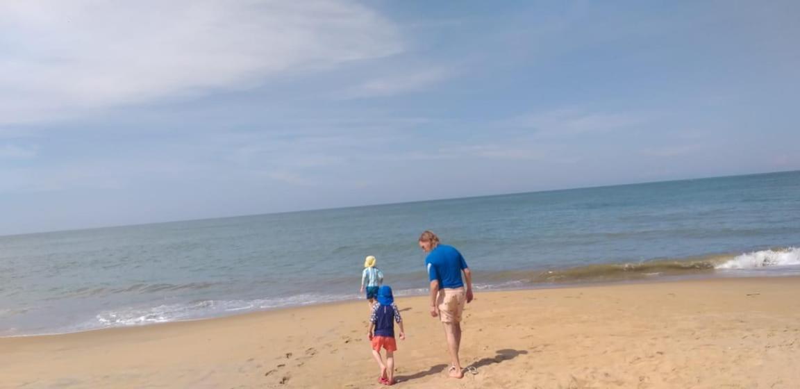Hotel Marine At Negombo Beach Exterior photo